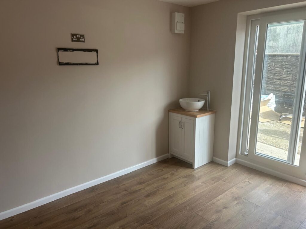 K and M Building Solutions – Neath, Port Talbot, Swansea
